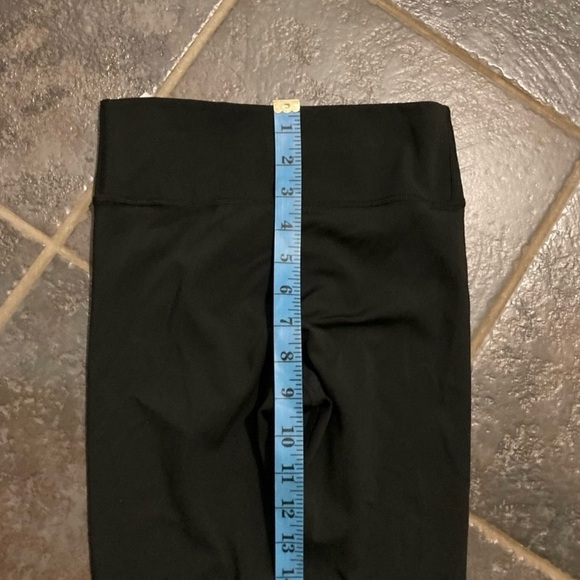 Nike Gray Tee and Black Leggings Set Girls Size 5 - Picture 11 of 12